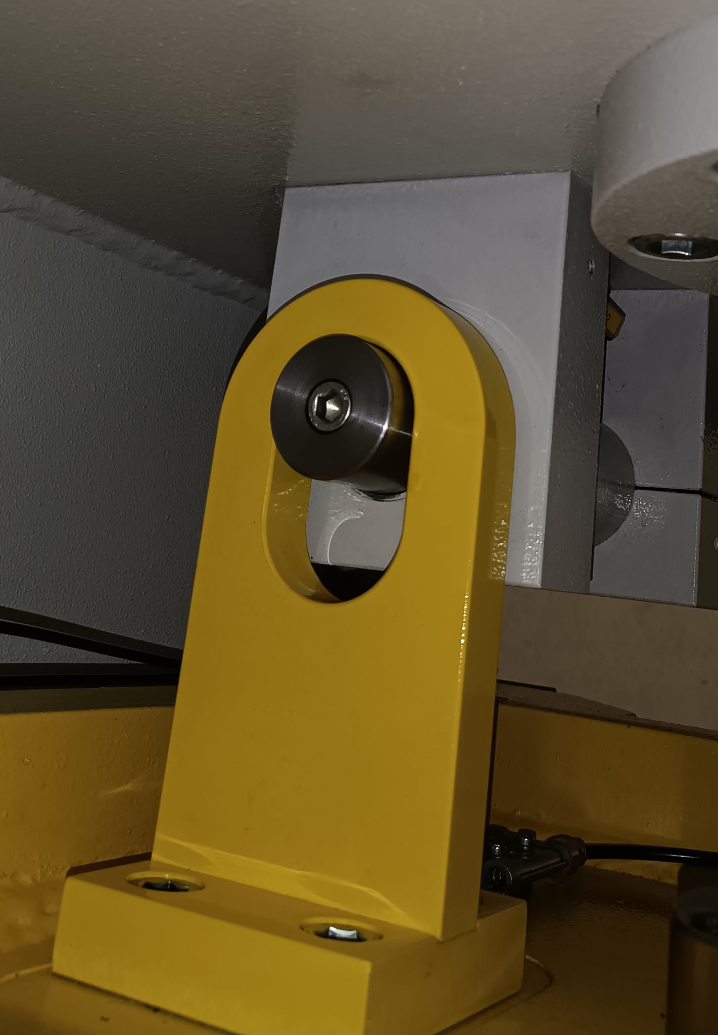 Hydraulic Locking System