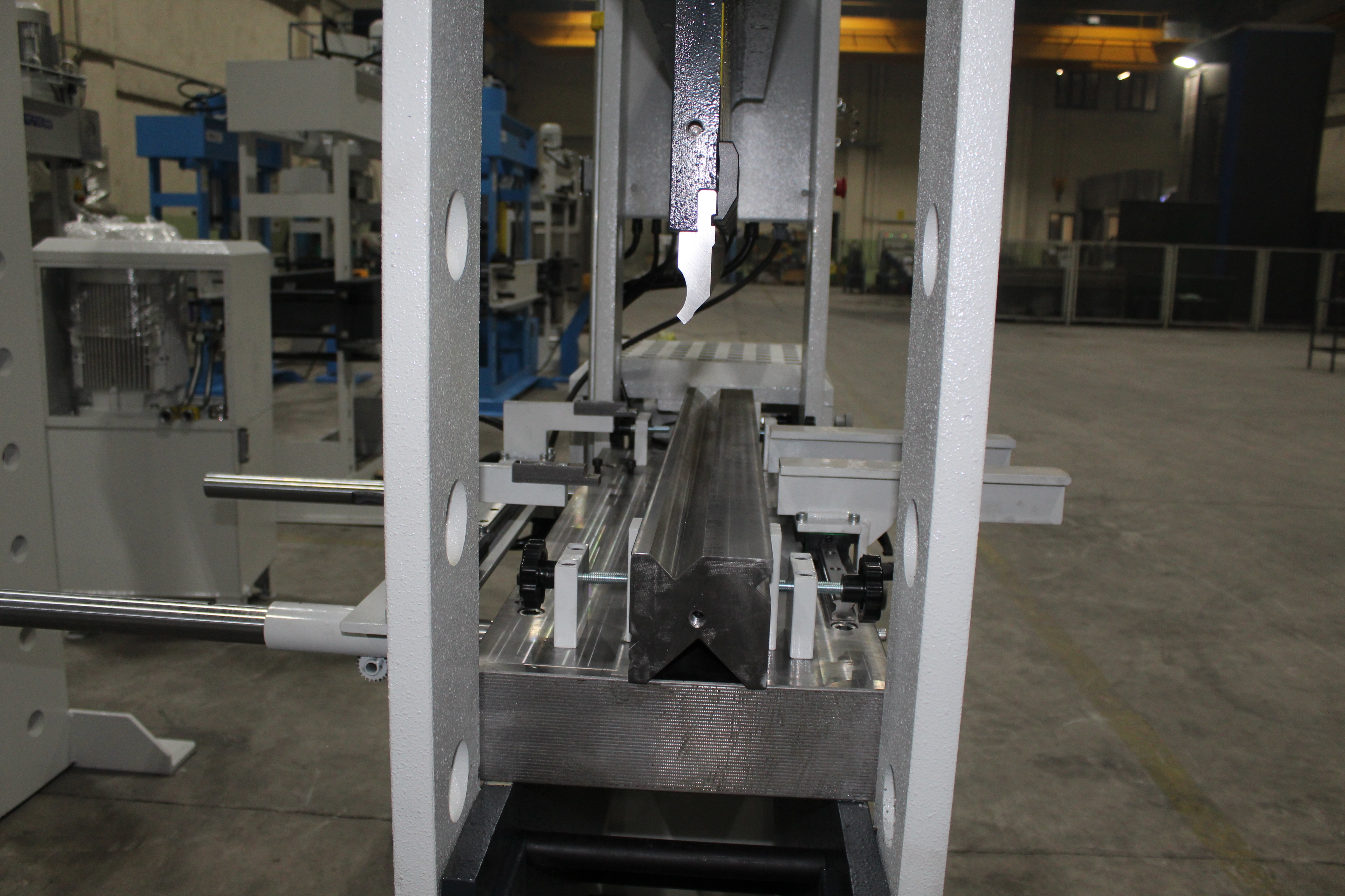 Upper/Bottom Bending Tool